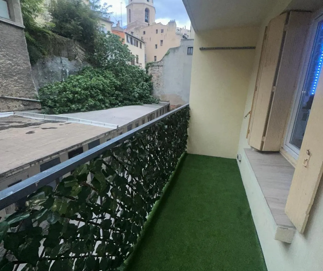 Le Maya Savana Marseille